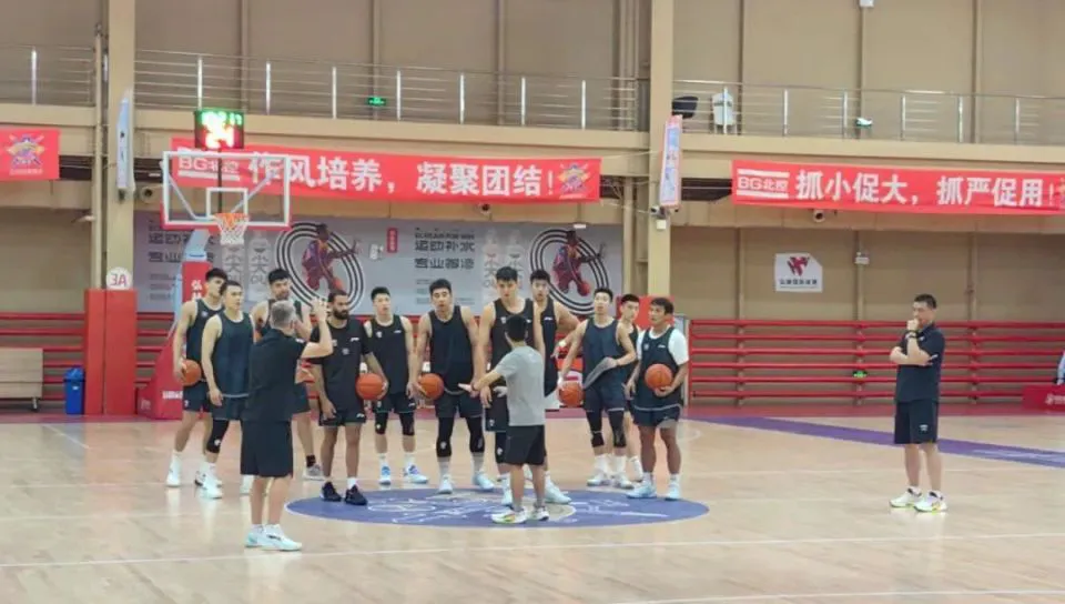 如何通过定期评估提升篮球进步效果?_1
